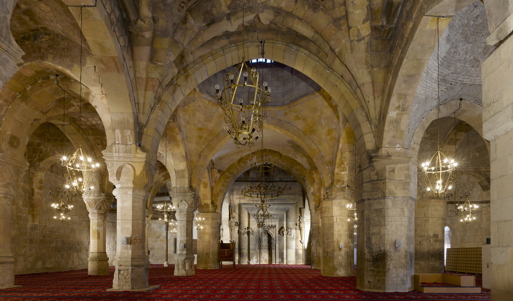 Divriği Ulu Cami İç Görünüm 2